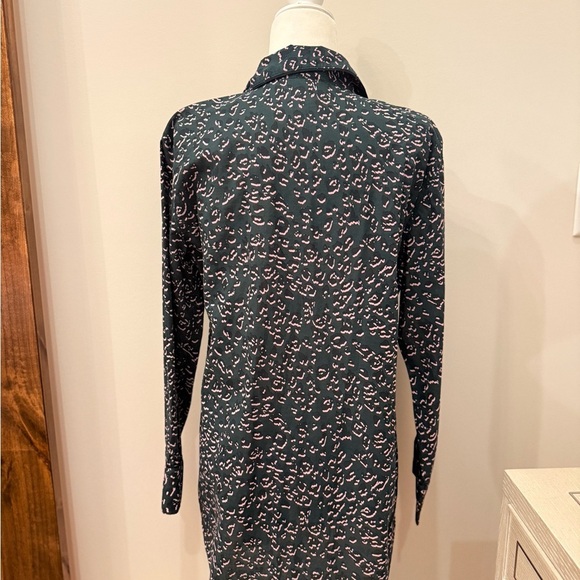 Victoria’s Secret cotton Long Sleeve Button Up Green Leopard Night Shirt Size M - Picture 9 of 11
